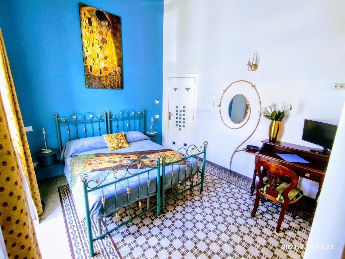 Bed and breakfast Napoli Naif Extérieur photo